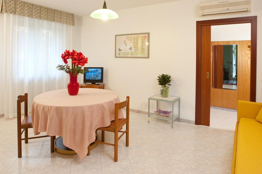 Hotel Villa Luigia Rimini Zewnętrze zdjęcie